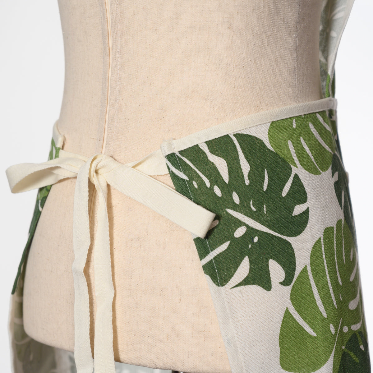 Linen Kitchen Apron with Adjustable Neck Strap